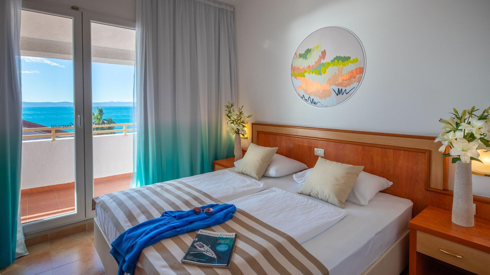 Bluesun Holiday Village Afrodita Tučepi エクステリア 写真