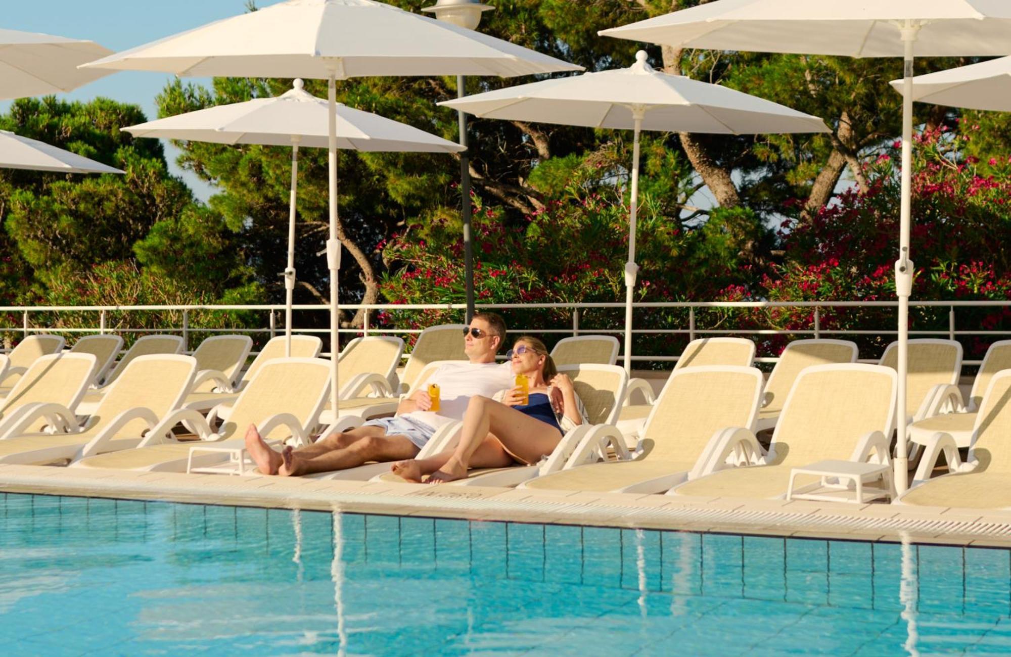 Bluesun Holiday Village Afrodita Tučepi エクステリア 写真